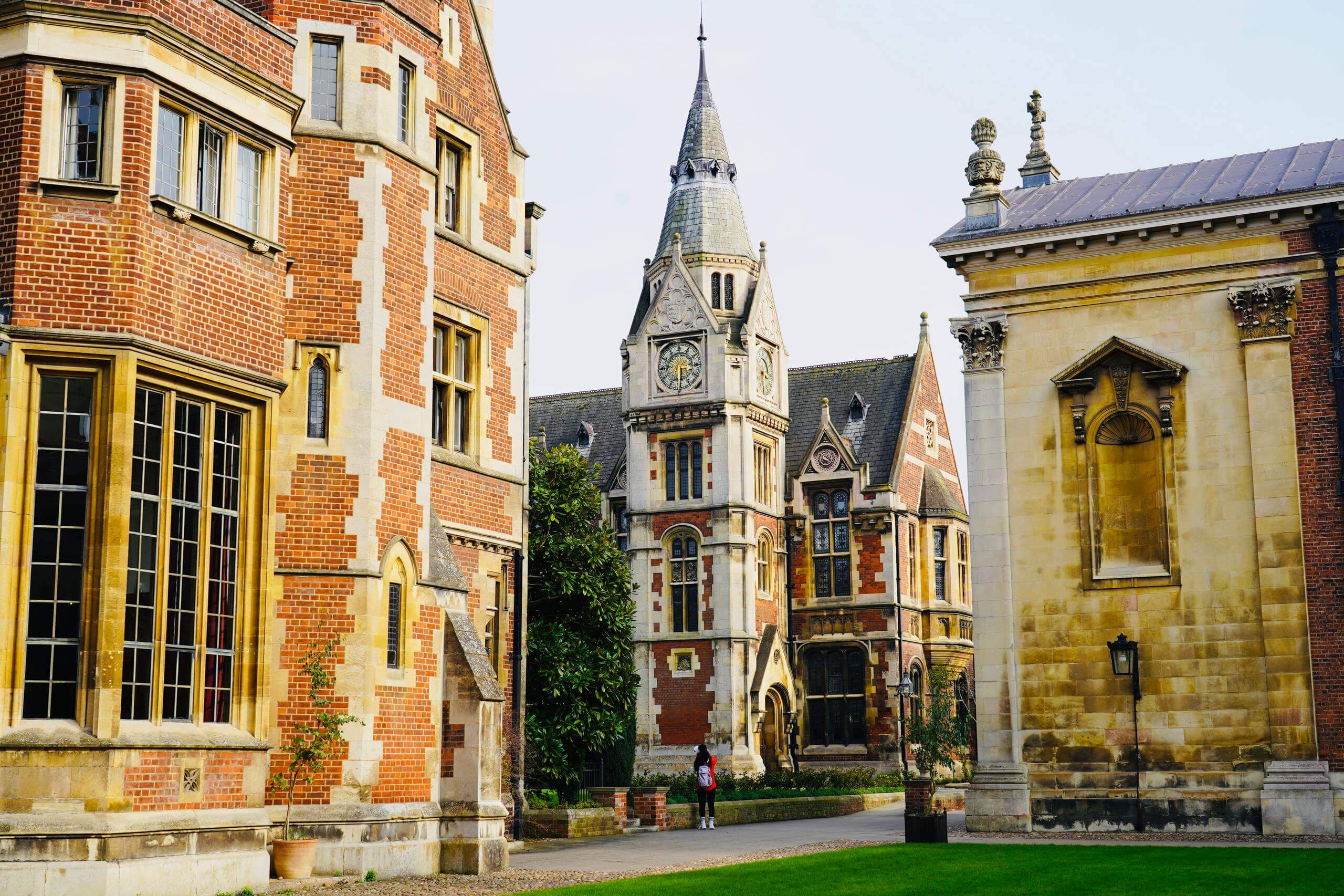 Pembroke College Cambridge: Wren Chapel (1665)
