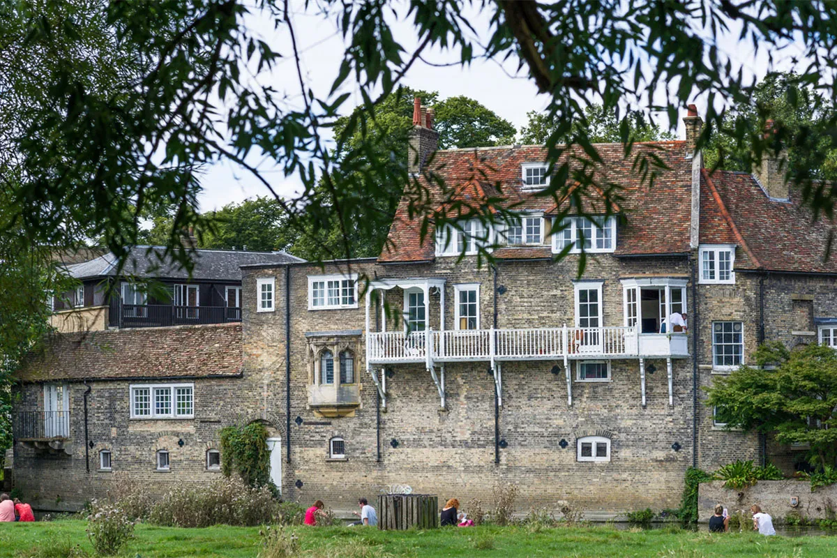 Darwin College