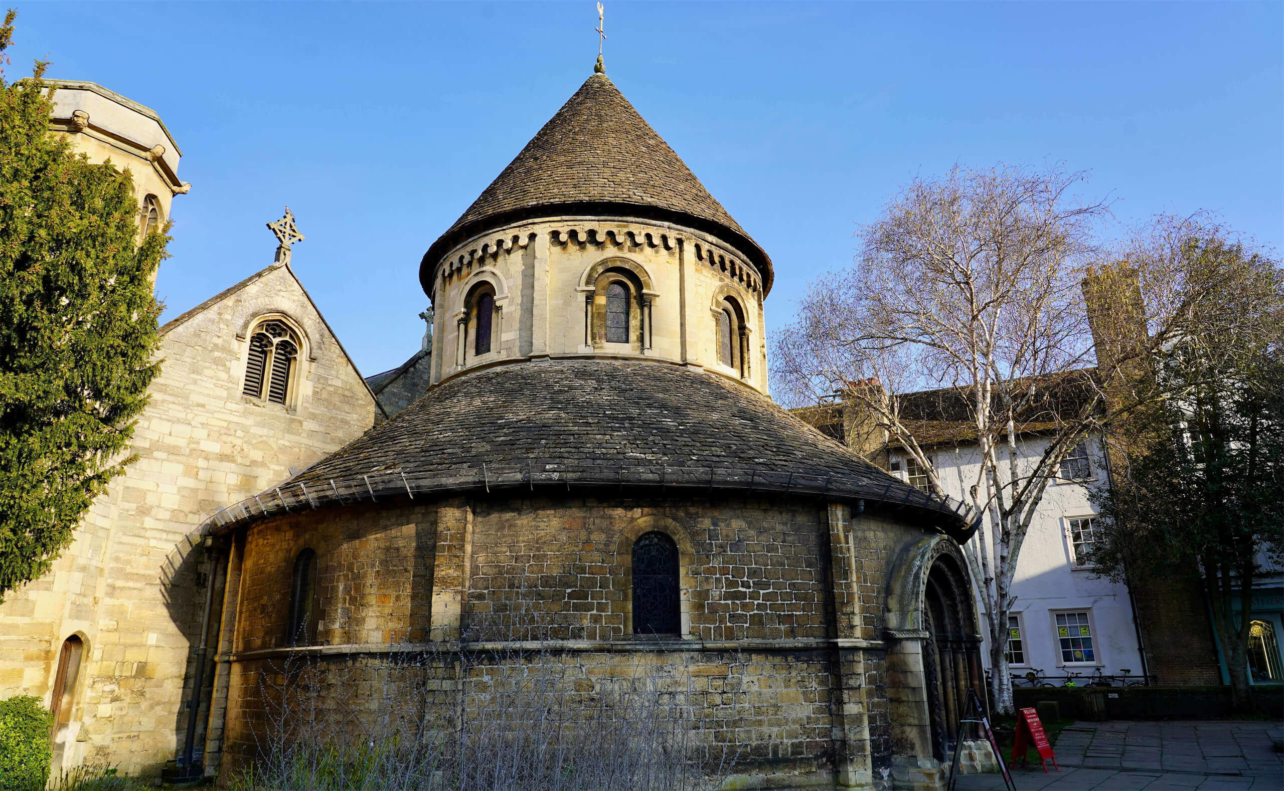 Round Church Cambridge: Church of the Holy Sepulchre (c.1130)